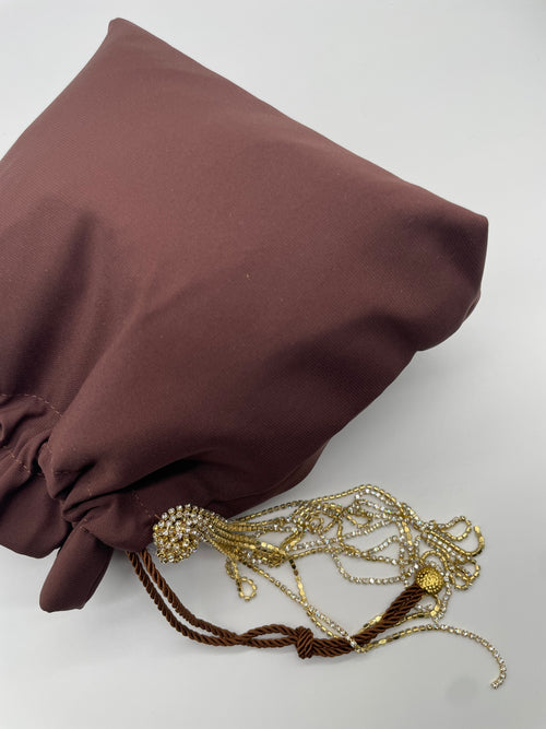 AURA | MARRONE