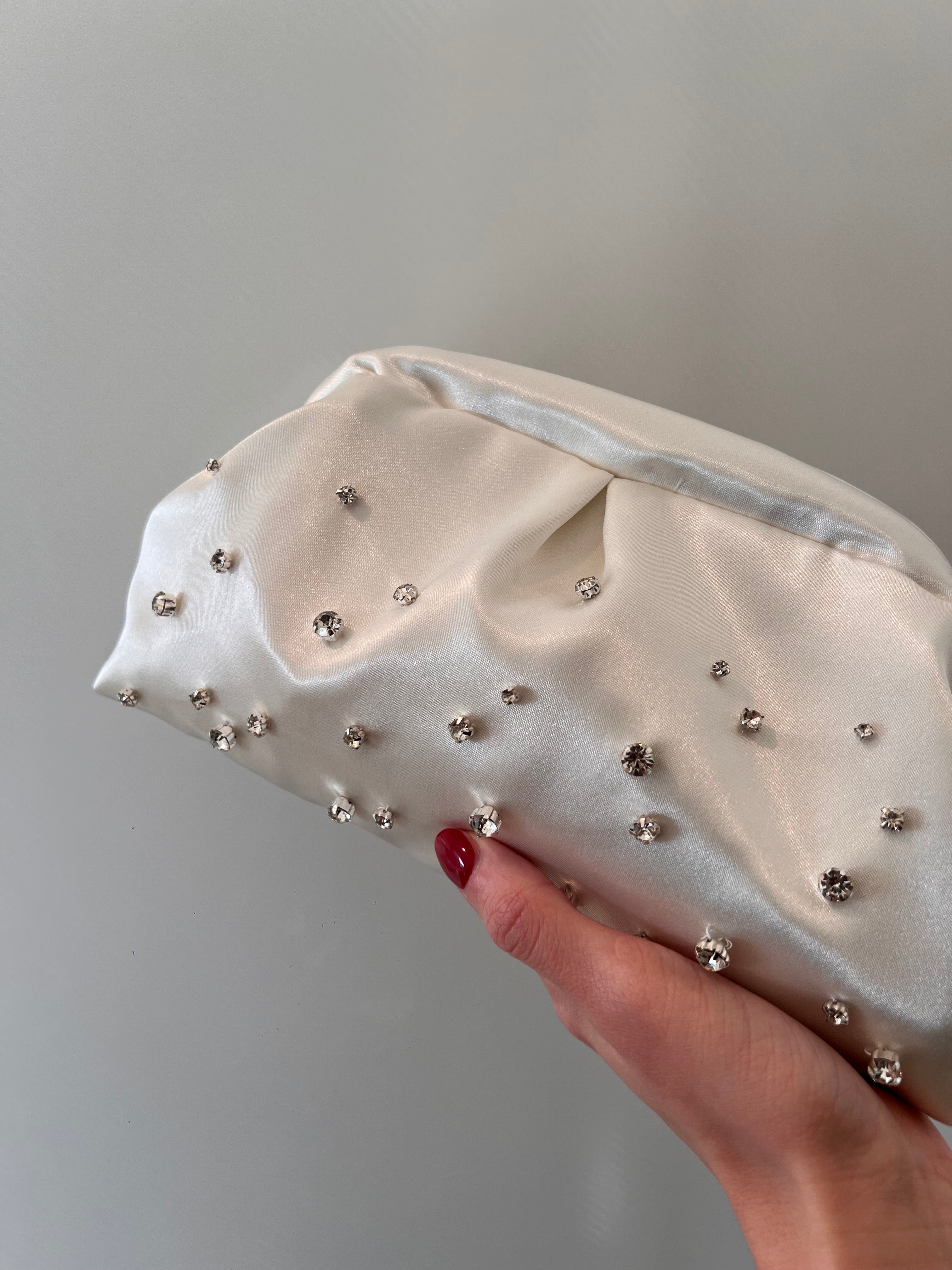 POCHETTE KISSLOCK Limited Edition | OFF WHITE