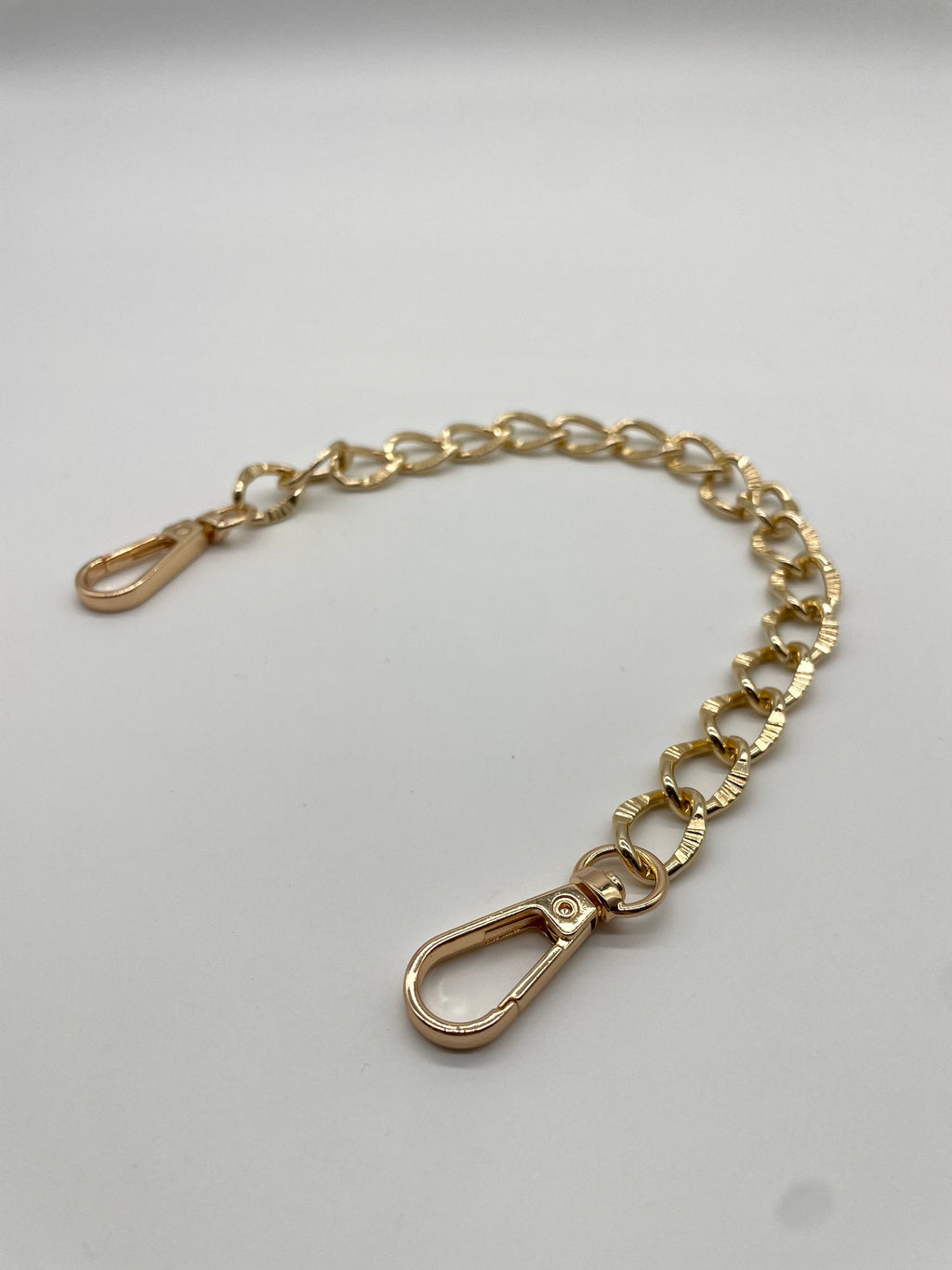 MAXI SHINY CHAIN HANDLE