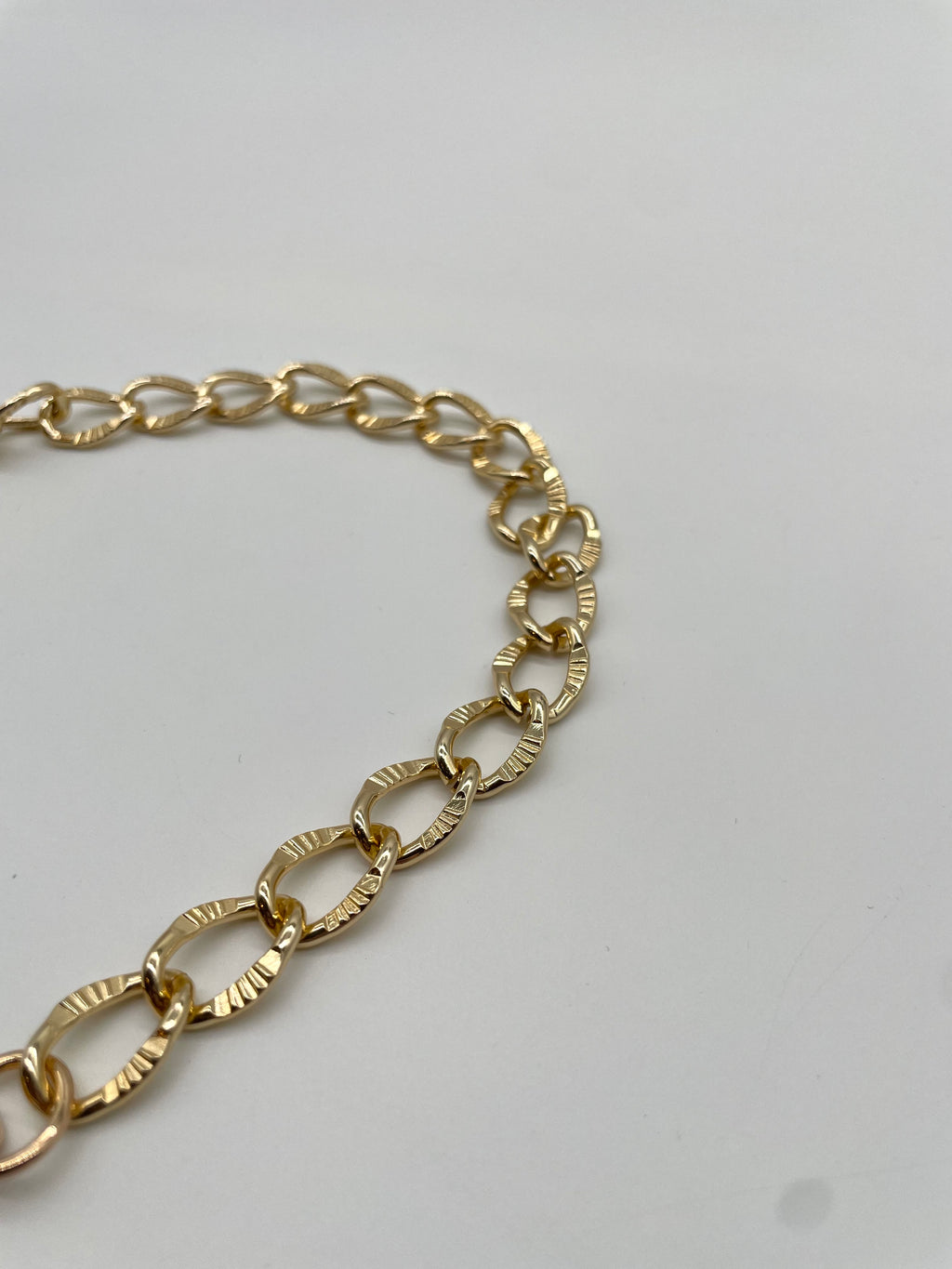 MAXI SHINY CHAIN HANDLE