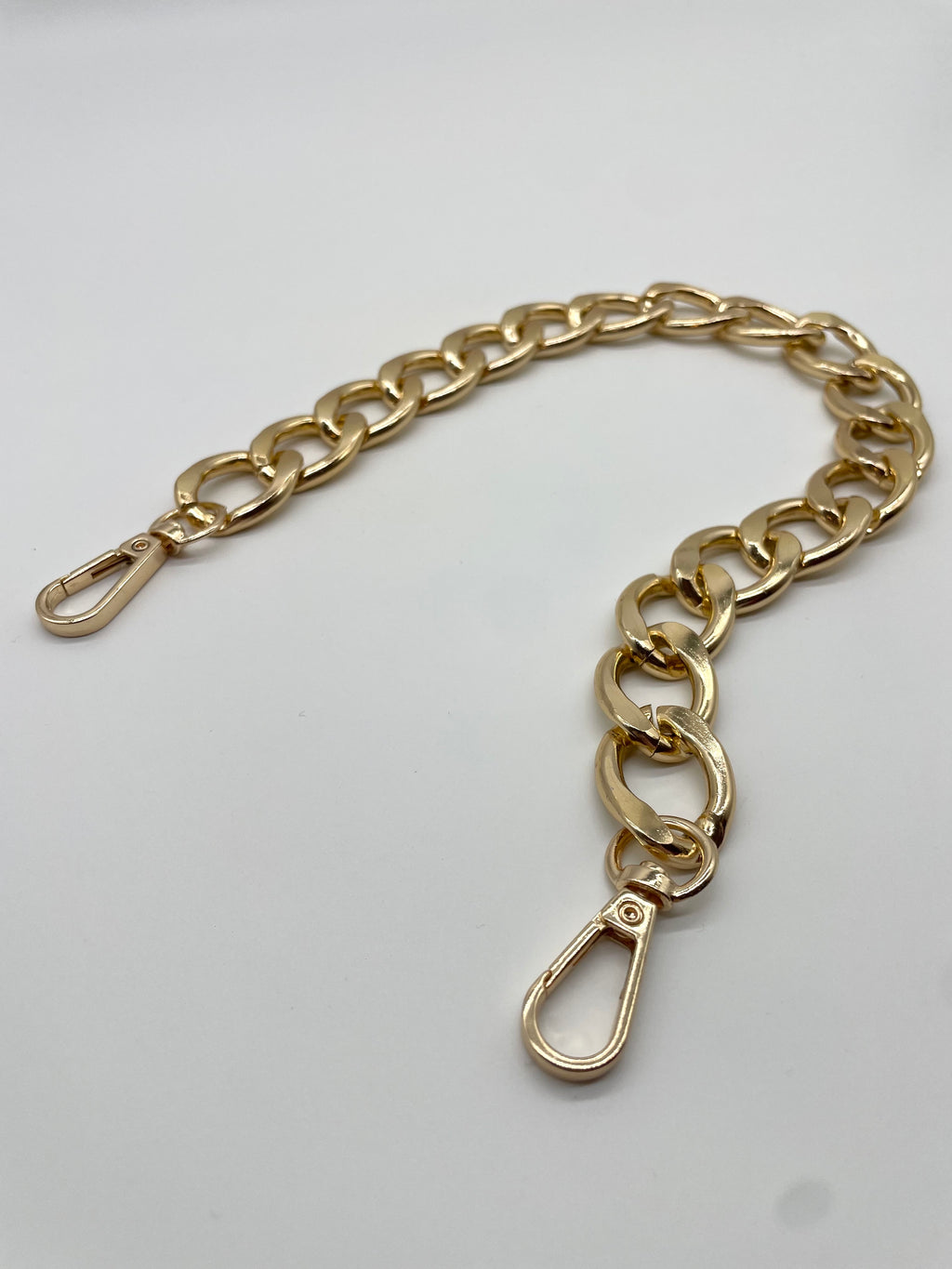 MAXI CHAIN HANDLE | M
