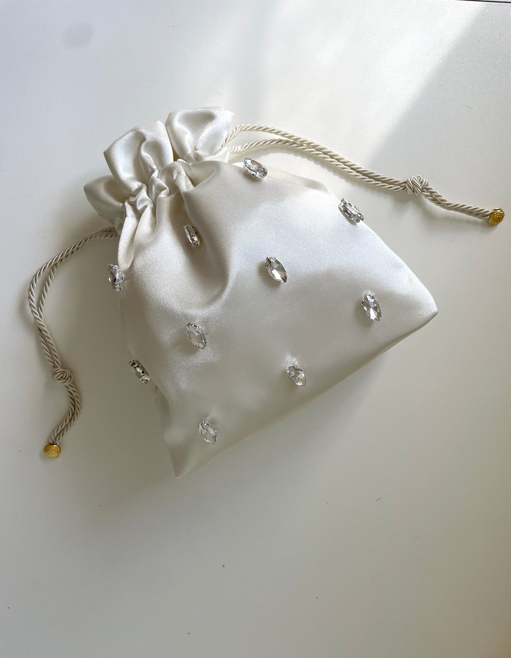 LUDOVICA Shiny Bead | OFF WHITE