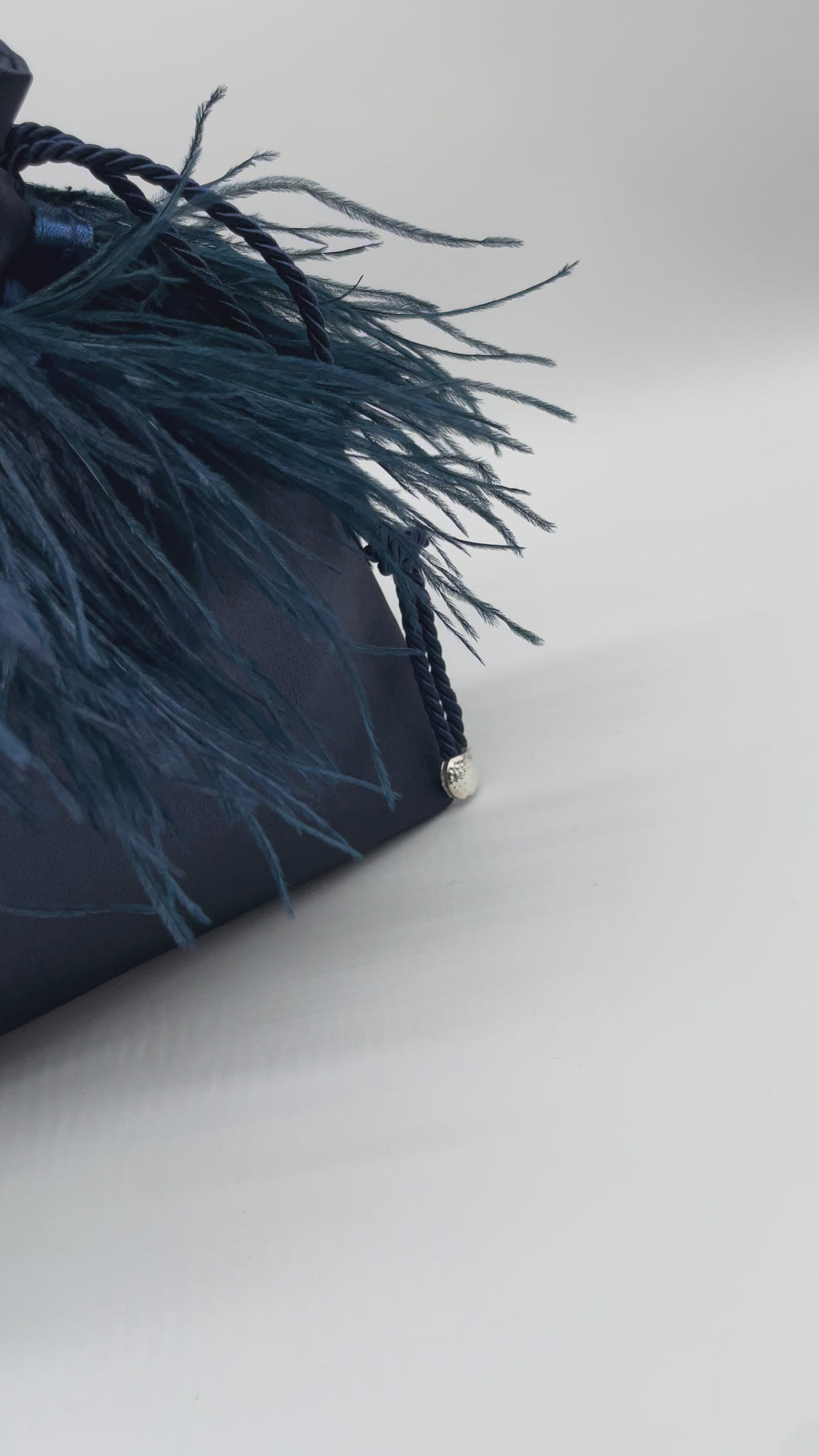CLELIA | BLU