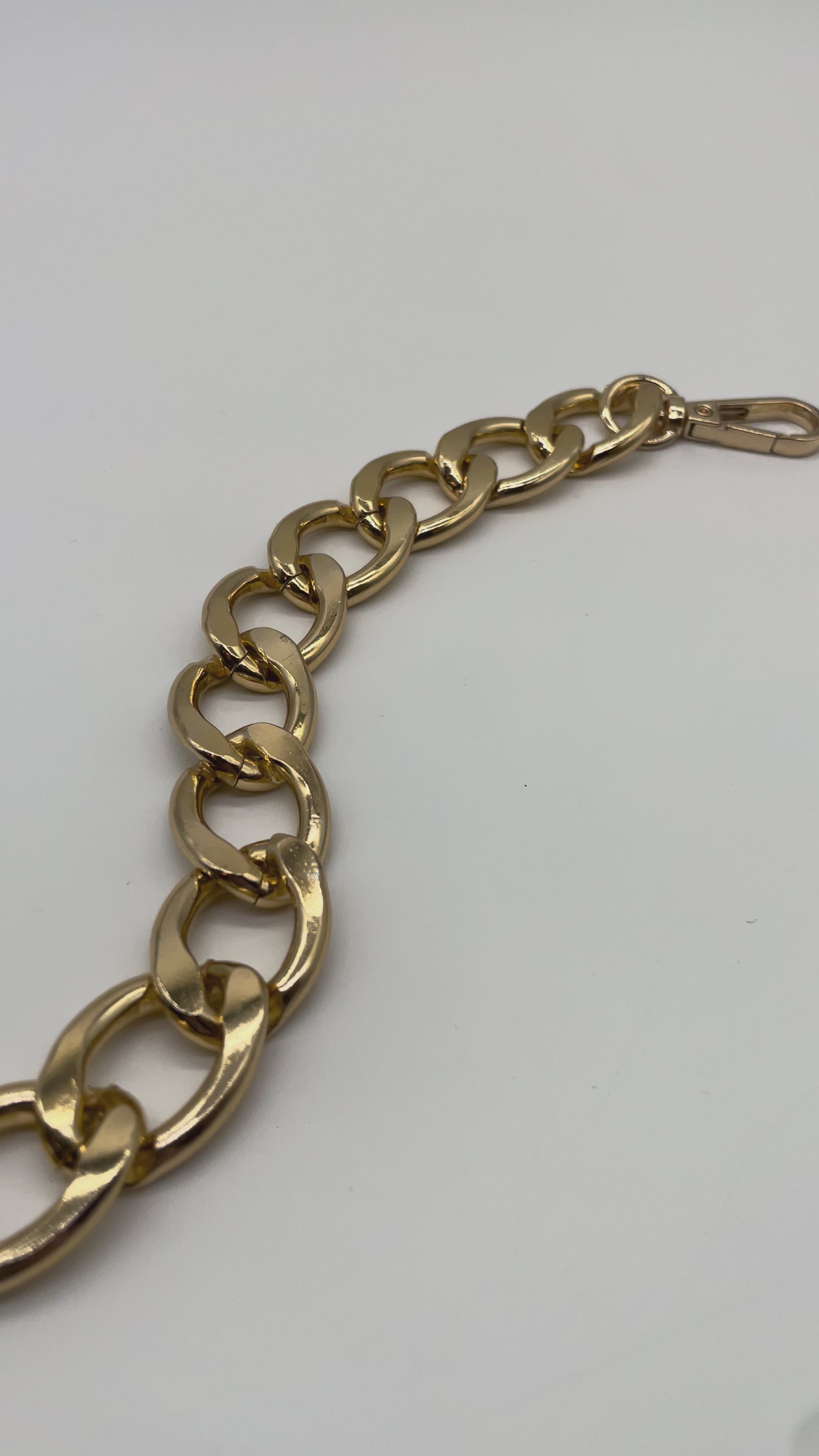 MAXI CHAIN HANDLE | M