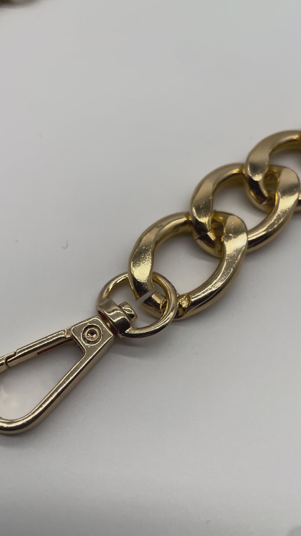 MAXI CHAIN HANDLE | M