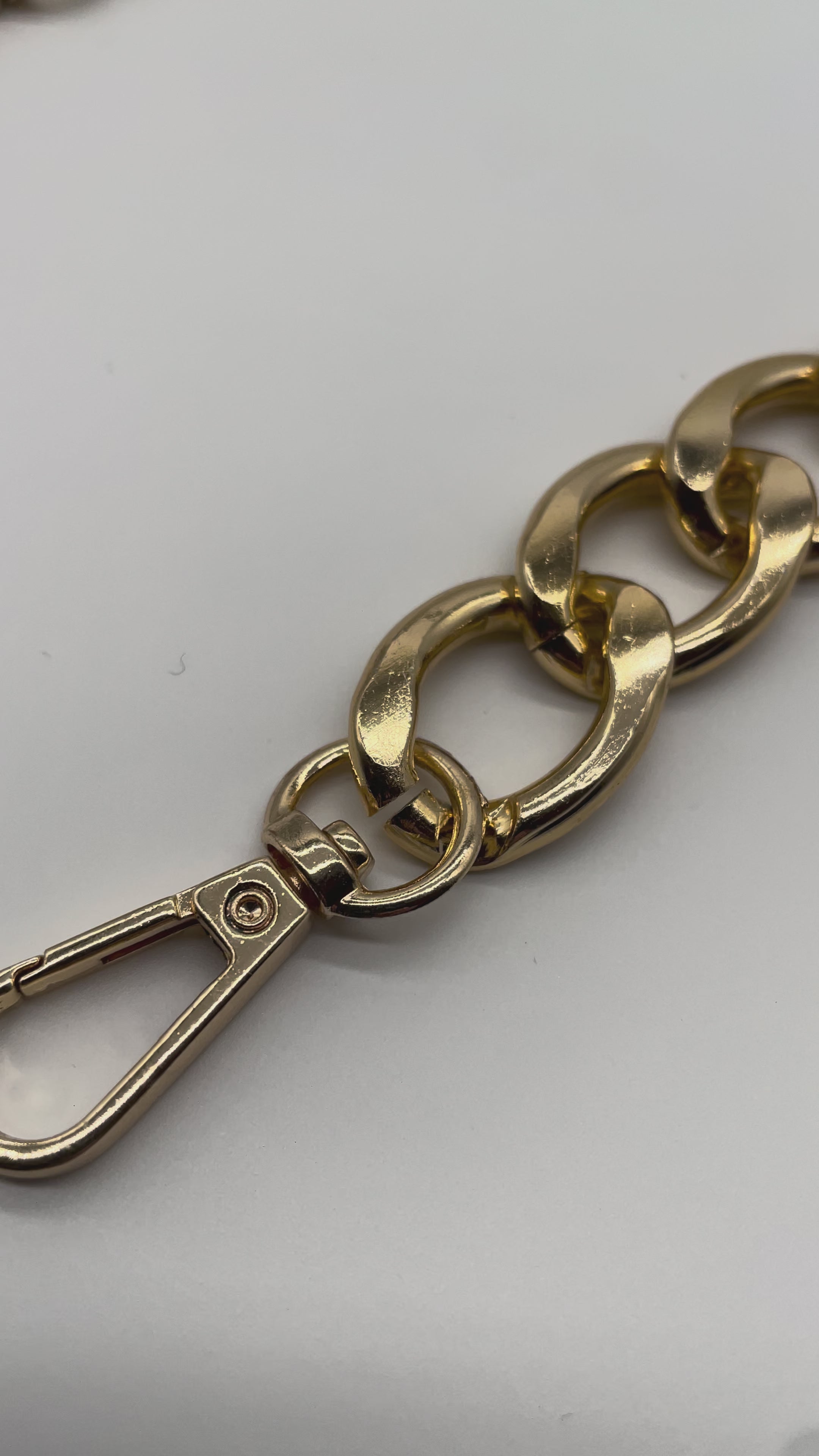 MAXI CHAIN HANDLE | M