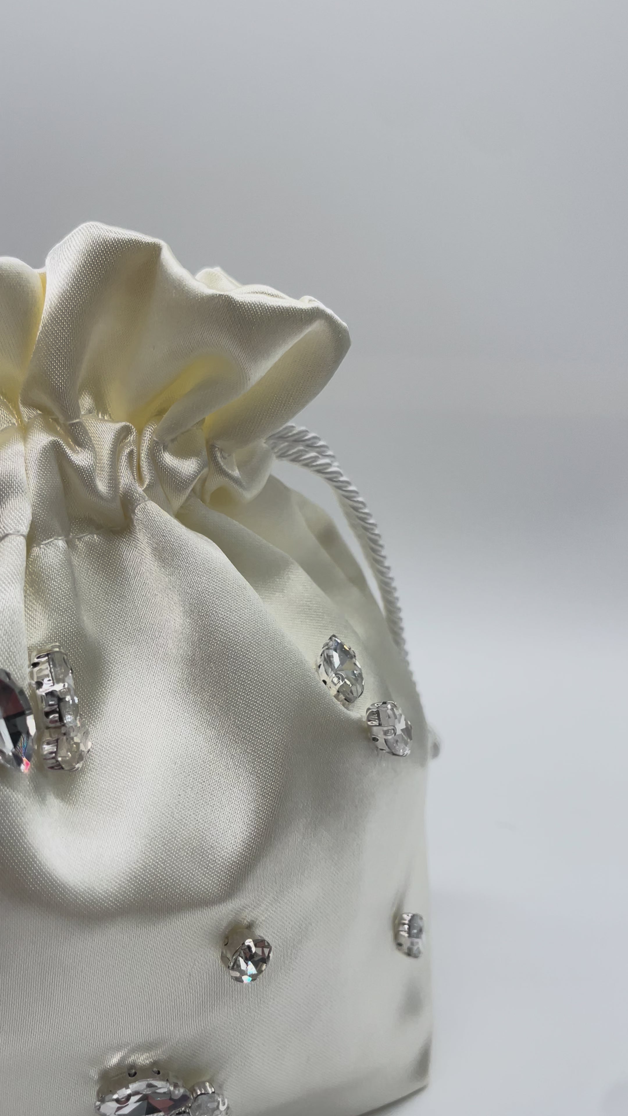 LUDOVICA Limited Edition | OFF WHITE